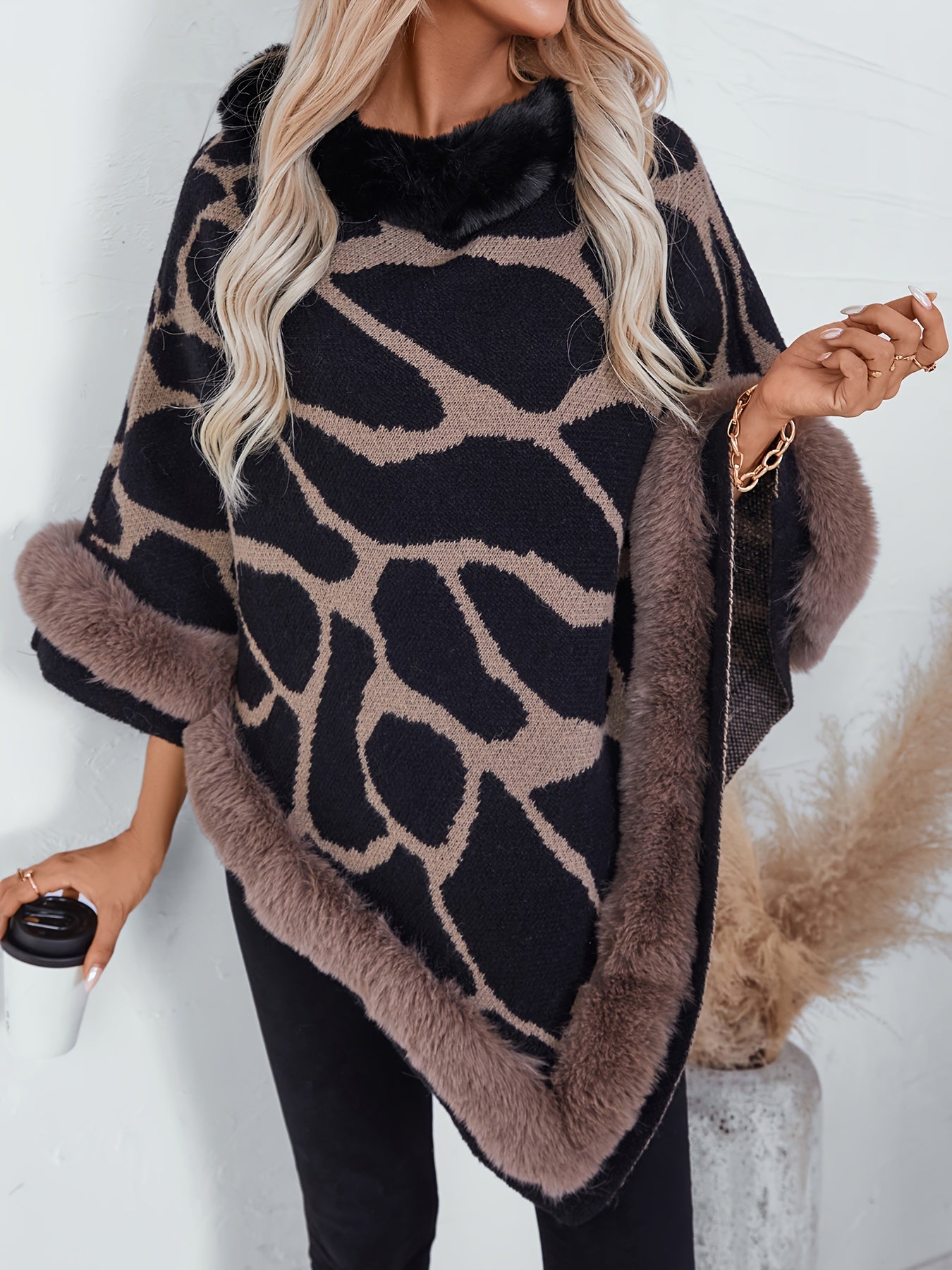 Giraffenhuid Patroon Fuzzy Trim Poncho, Elegante Thermische Zakdoek Zoom Crew Neck Cape Voor Herfst & Winter, Dameskleding